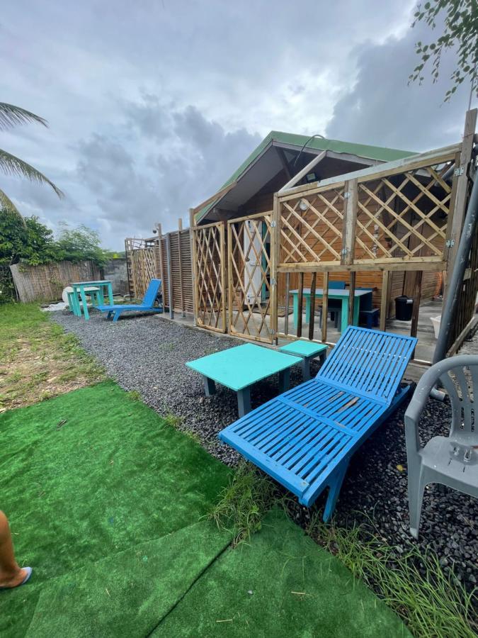 2 Bungalows Au Bord De La Plage De Montal A Moule Loues Individuellement Ou Ensemble Le Moule Dış mekan fotoğraf