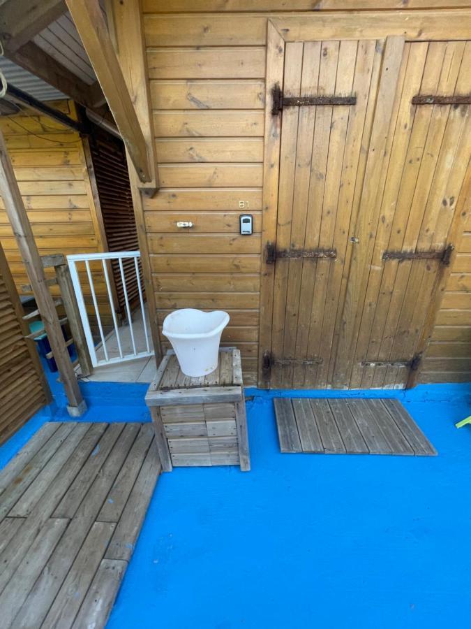 2 Bungalows Au Bord De La Plage De Montal A Moule Loues Individuellement Ou Ensemble Le Moule Dış mekan fotoğraf